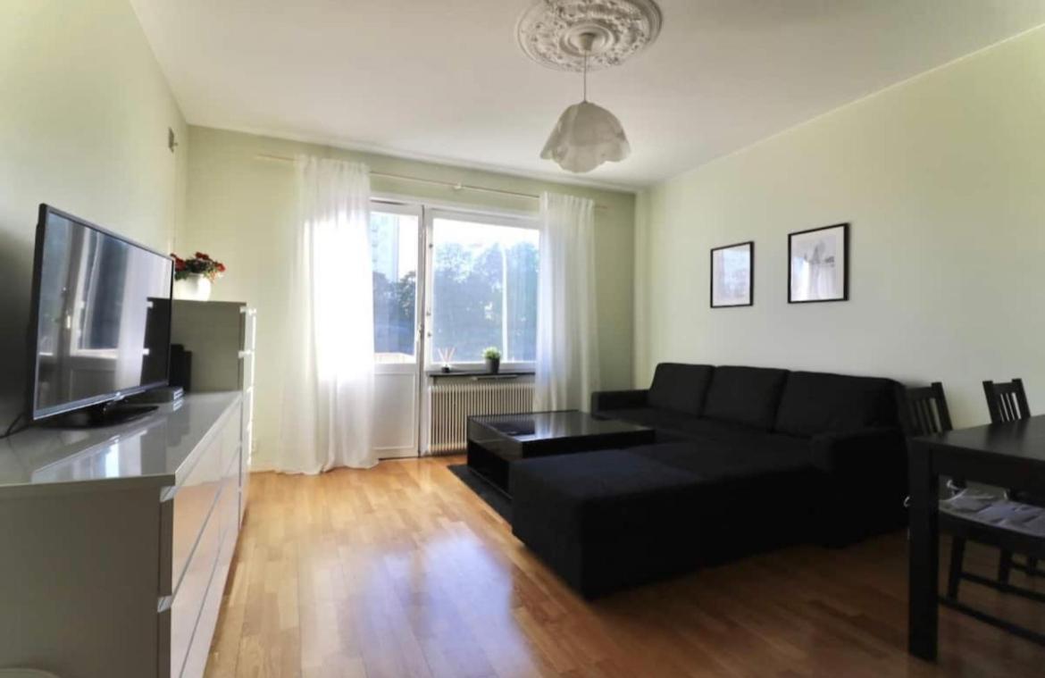 Trivsamma Lagenheter Med Fri Parkering Appartement Stockholm Buitenkant foto